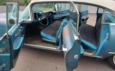 Cadillac-Sedan-deville-1960-tealcream-tealblack-14