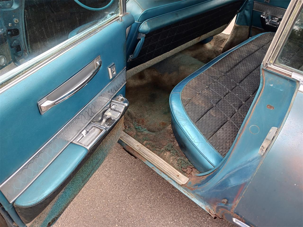 Cadillac-Sedan-deville-1960-tealcream-tealblack-16