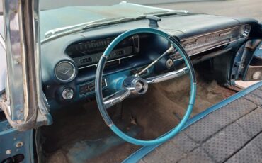 Cadillac-Sedan-deville-1960-tealcream-tealblack-18