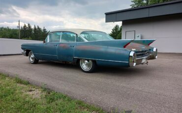 Cadillac-Sedan-deville-1960-tealcream-tealblack-3