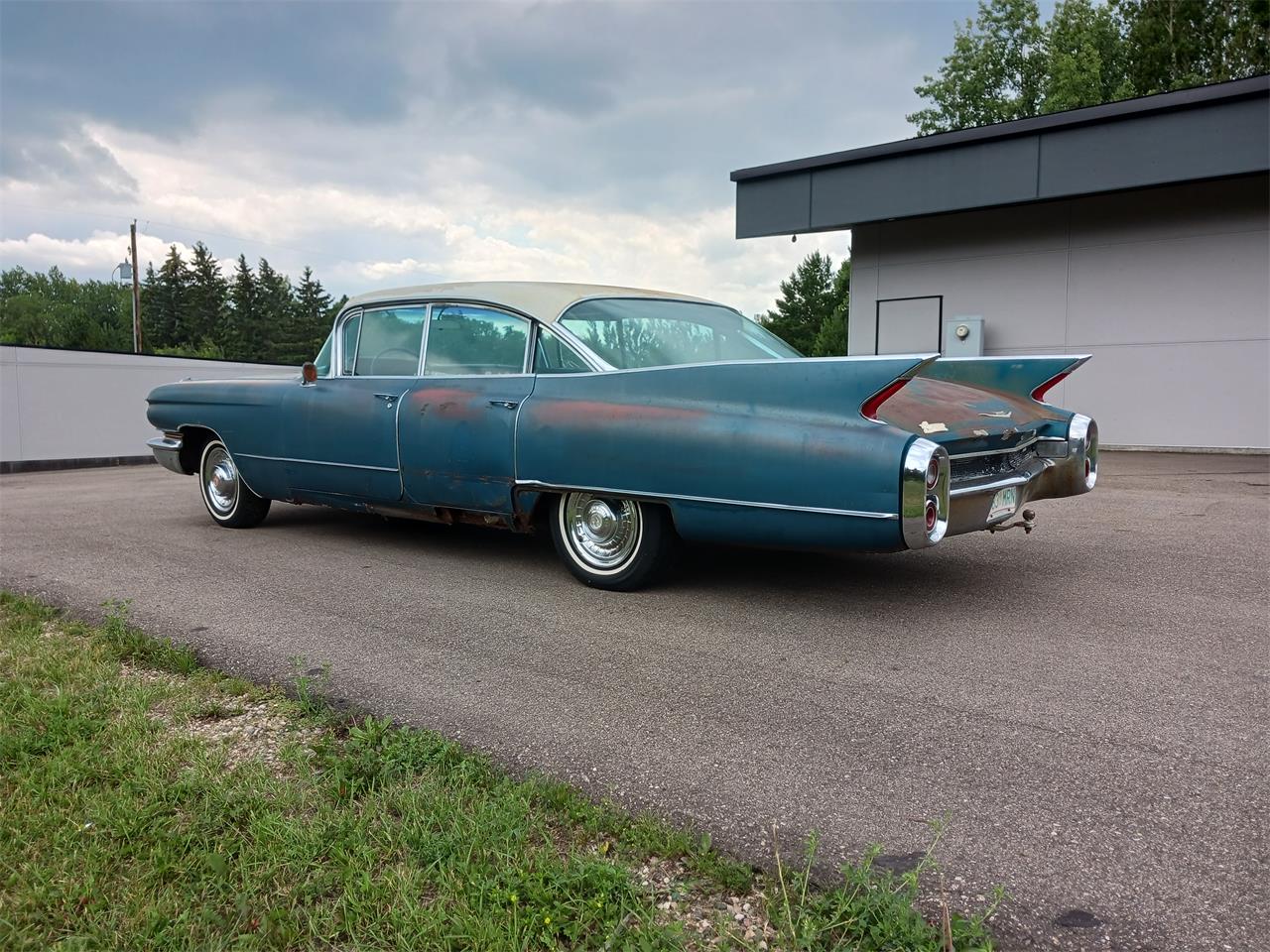Cadillac-Sedan-deville-1960-tealcream-tealblack-3