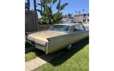 Cadillac-Sedan-deville-1964-Gold-Cream-1