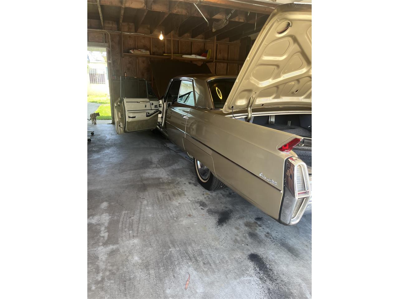 Cadillac-Sedan-deville-1964-Gold-Cream-13