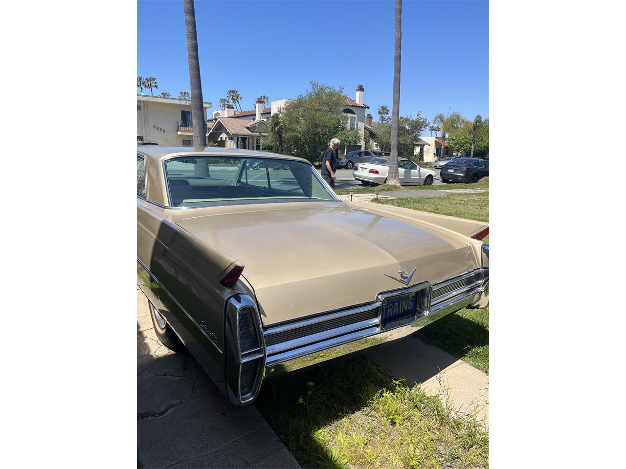 Cadillac-Sedan-deville-1964-Gold-Cream-6