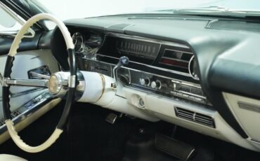 Cadillac-Sedan-deville-1964-Iris-White-9