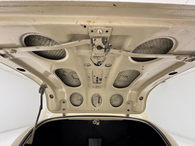 Cadillac-Series-60-1937-Beauregard-Beige-Tan-35