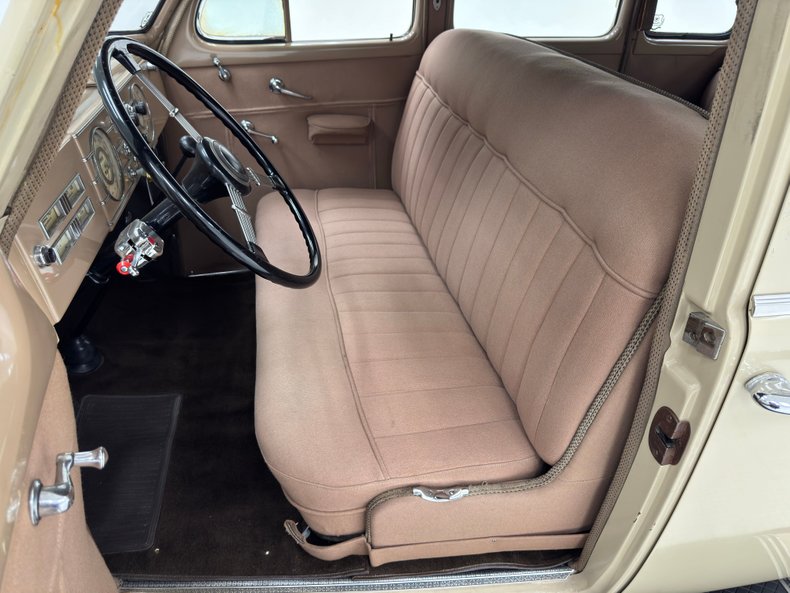 Cadillac-Series-60-1937-Beauregard-Beige-Tan-43