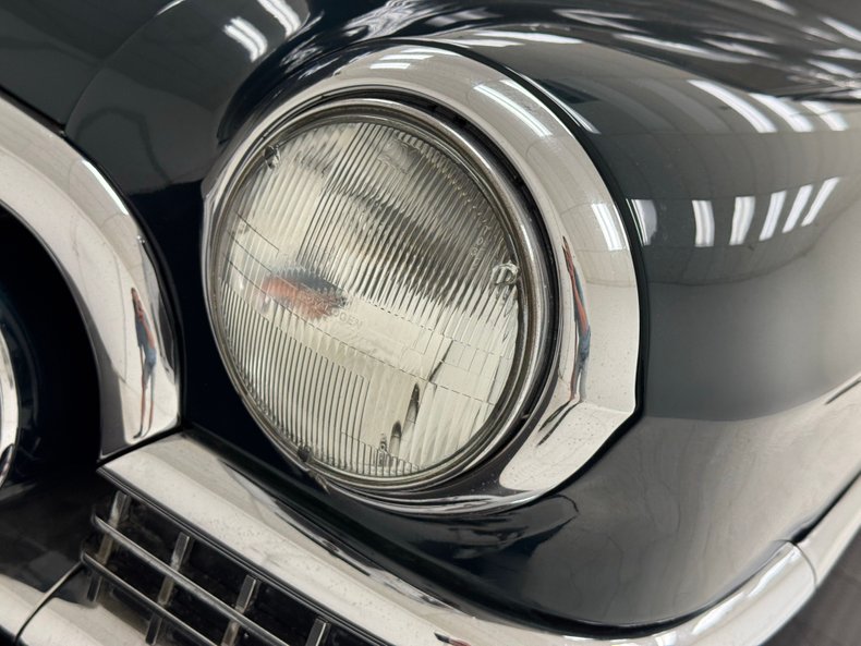 Cadillac-Series-61-1951-Exeter-Green-Dark-Tan-10