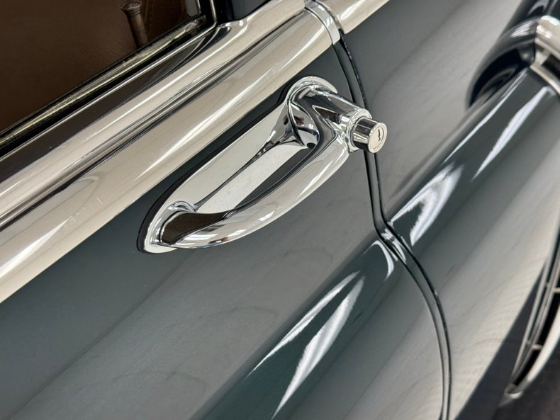 Cadillac-Series-61-1951-Exeter-Green-Dark-Tan-15