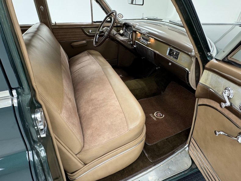 Cadillac-Series-61-1951-Exeter-Green-Dark-Tan-38