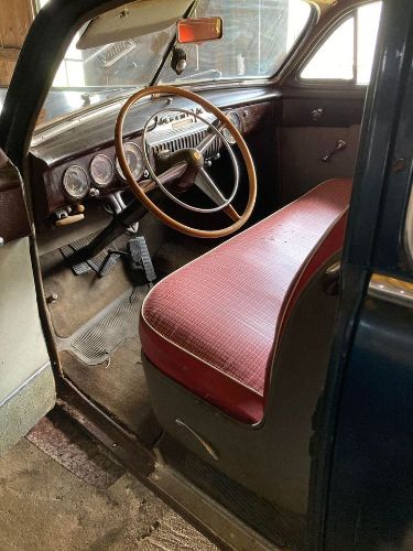 Cadillac-Series-62-1946-Blue-Red-7
