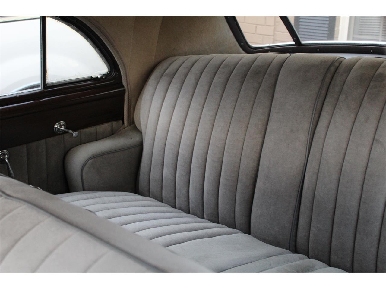 Cadillac-Series-62-1947-Blue-Grey-14