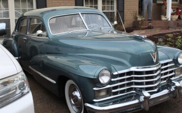 Cadillac-Series-62-1947-Blue-Grey-4