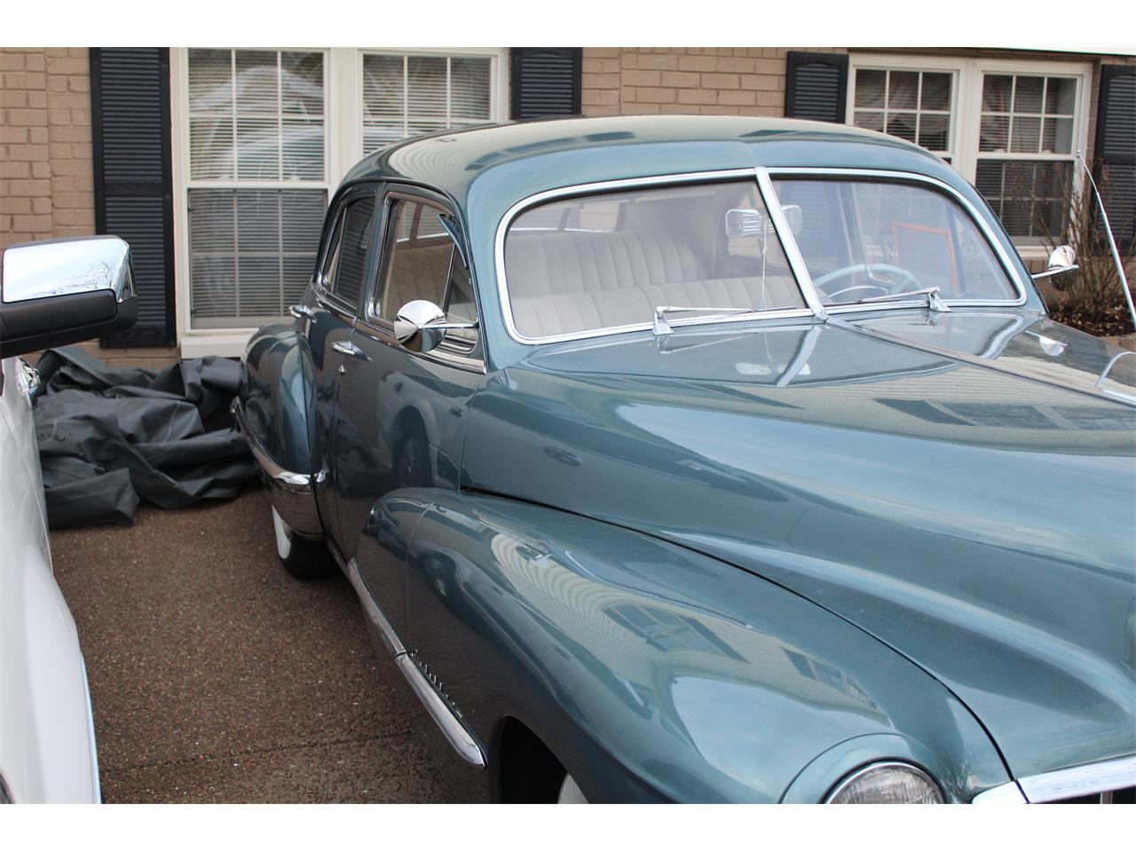 Cadillac-Series-62-1947-Blue-Grey-5