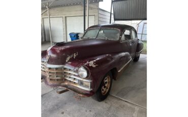 Cadillac-Series-62-1947-Burgundy-Blue-10