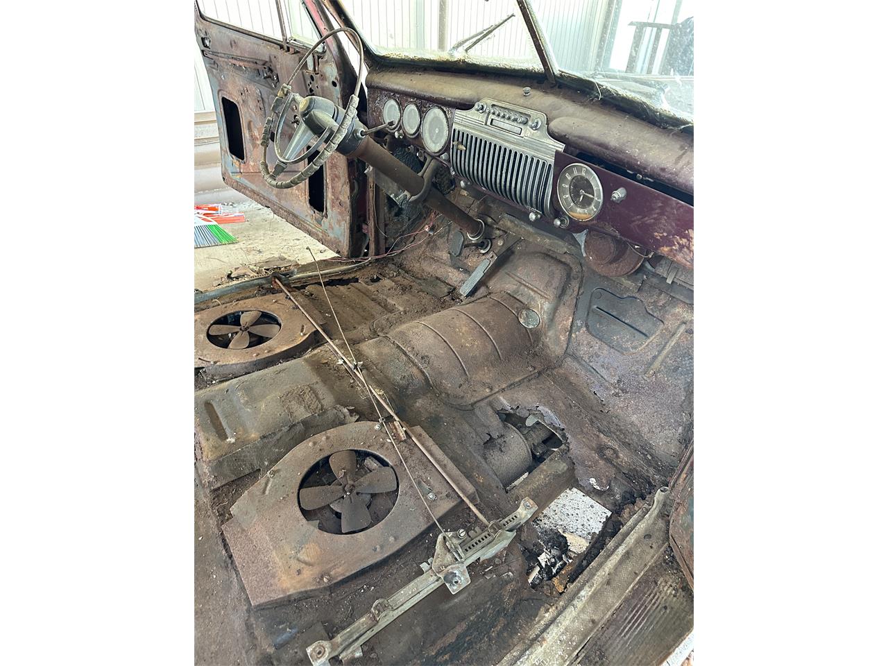 Cadillac-Series-62-1947-Burgundy-Blue-11
