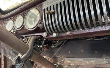 Cadillac-Series-62-1947-Burgundy-Blue-12