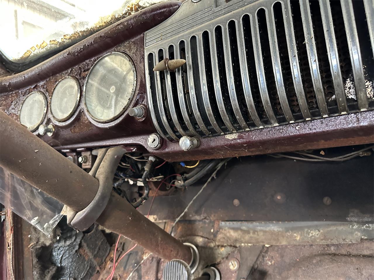 Cadillac-Series-62-1947-Burgundy-Blue-12