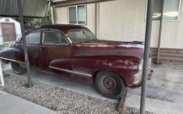 Cadillac-Series-62-1947-Burgundy-Blue-4