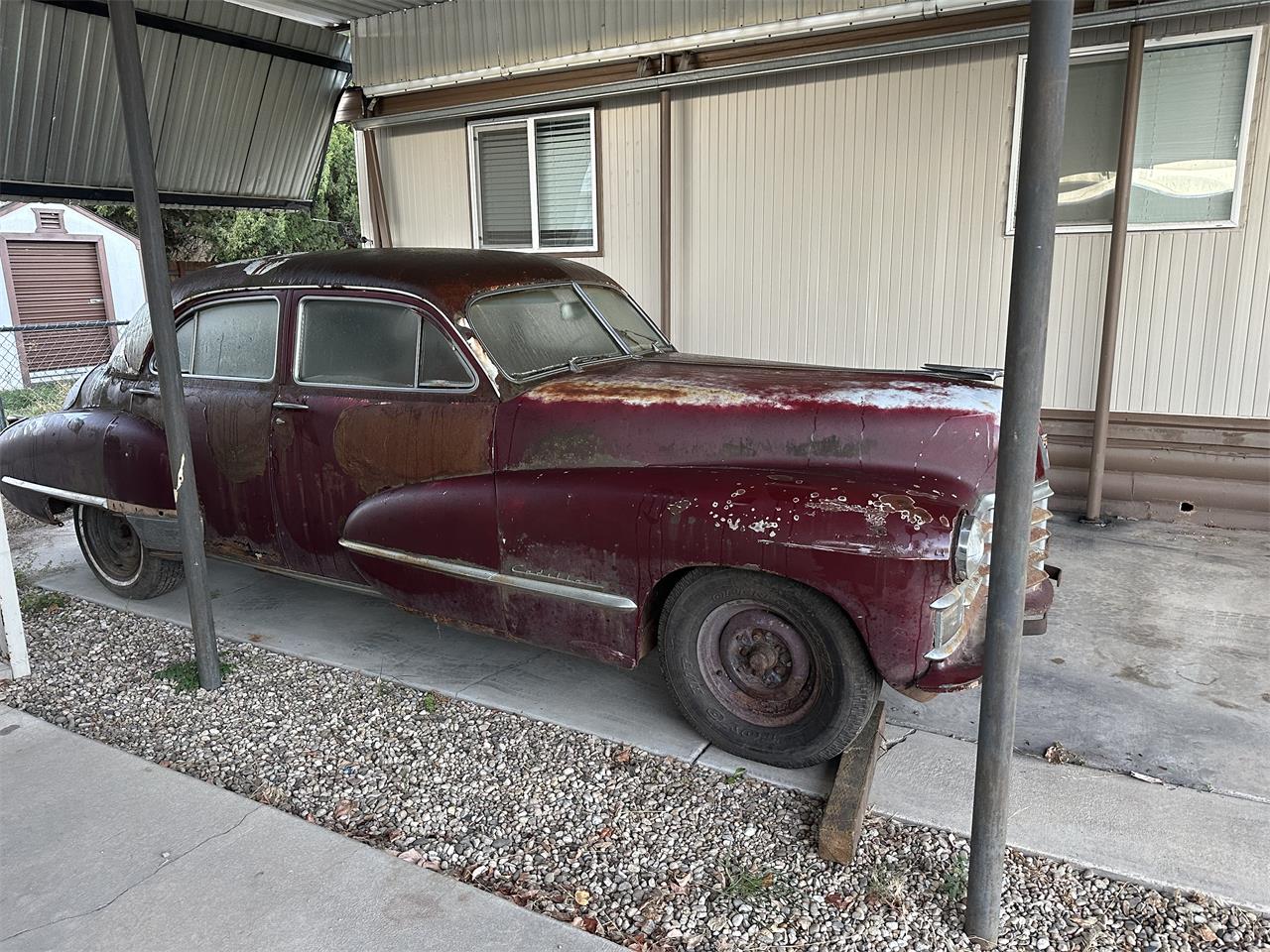 Cadillac-Series-62-1947-Burgundy-Blue-4