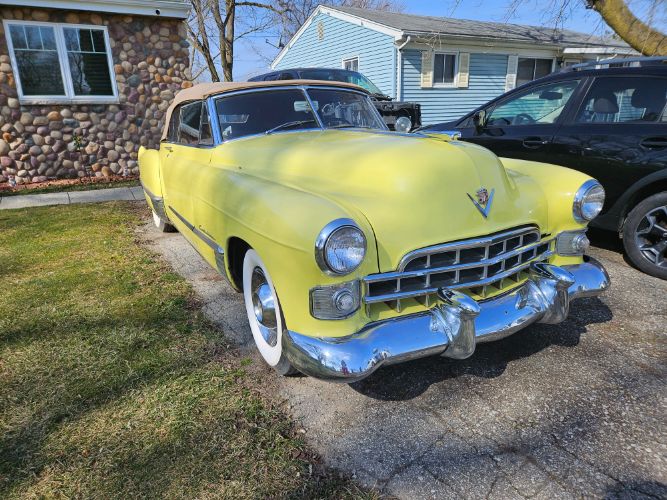 Cadillac-Series-62-1948-1