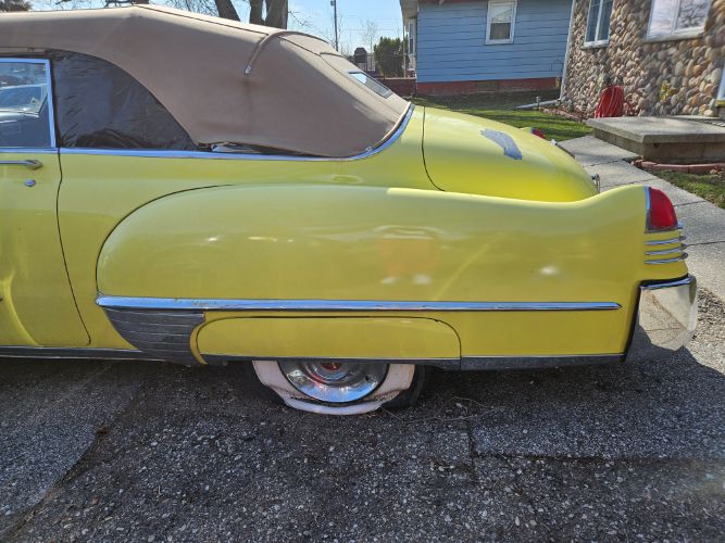 Cadillac-Series-62-1948-21