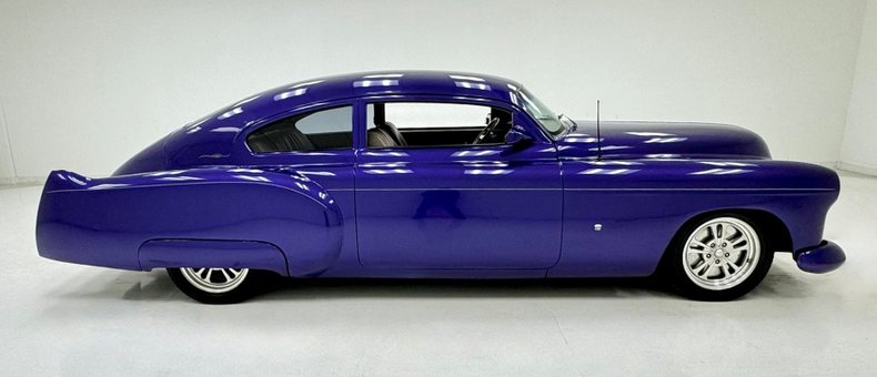 Cadillac-Series-62-1948-Blurple-Mauve-12