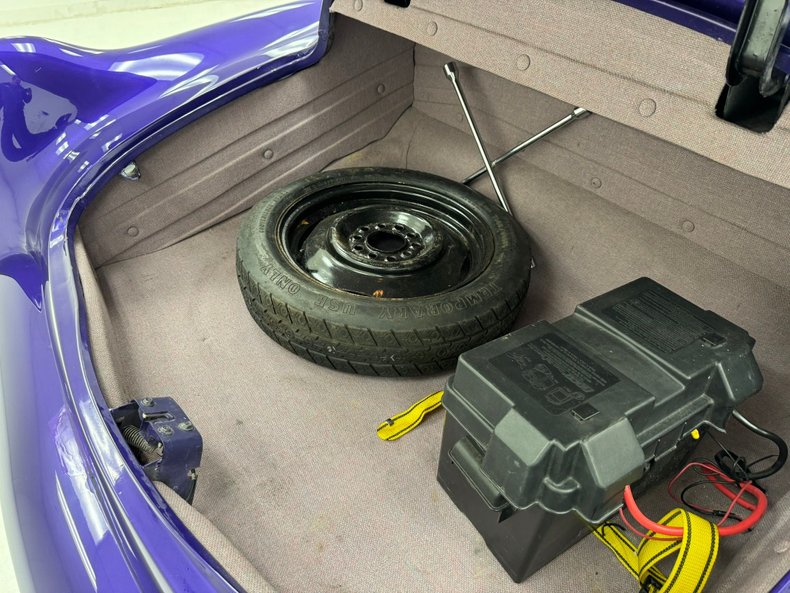 Cadillac-Series-62-1948-Blurple-Mauve-33
