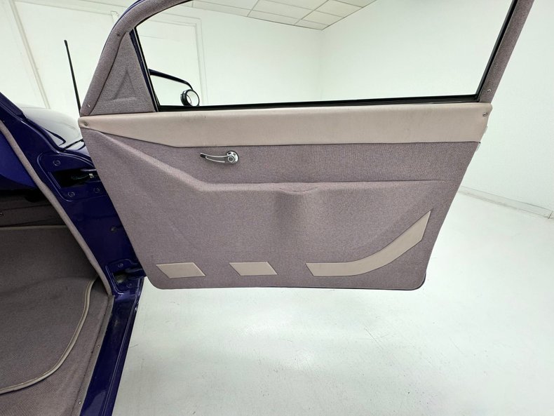 Cadillac-Series-62-1948-Blurple-Mauve-35