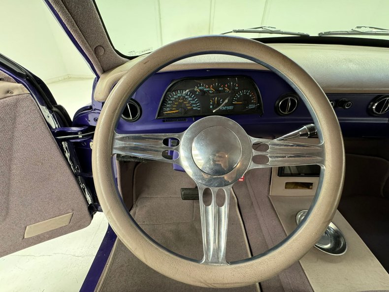 Cadillac-Series-62-1948-Blurple-Mauve-42