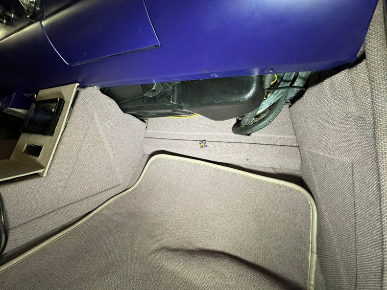 Cadillac-Series-62-1948-Blurple-Mauve-5