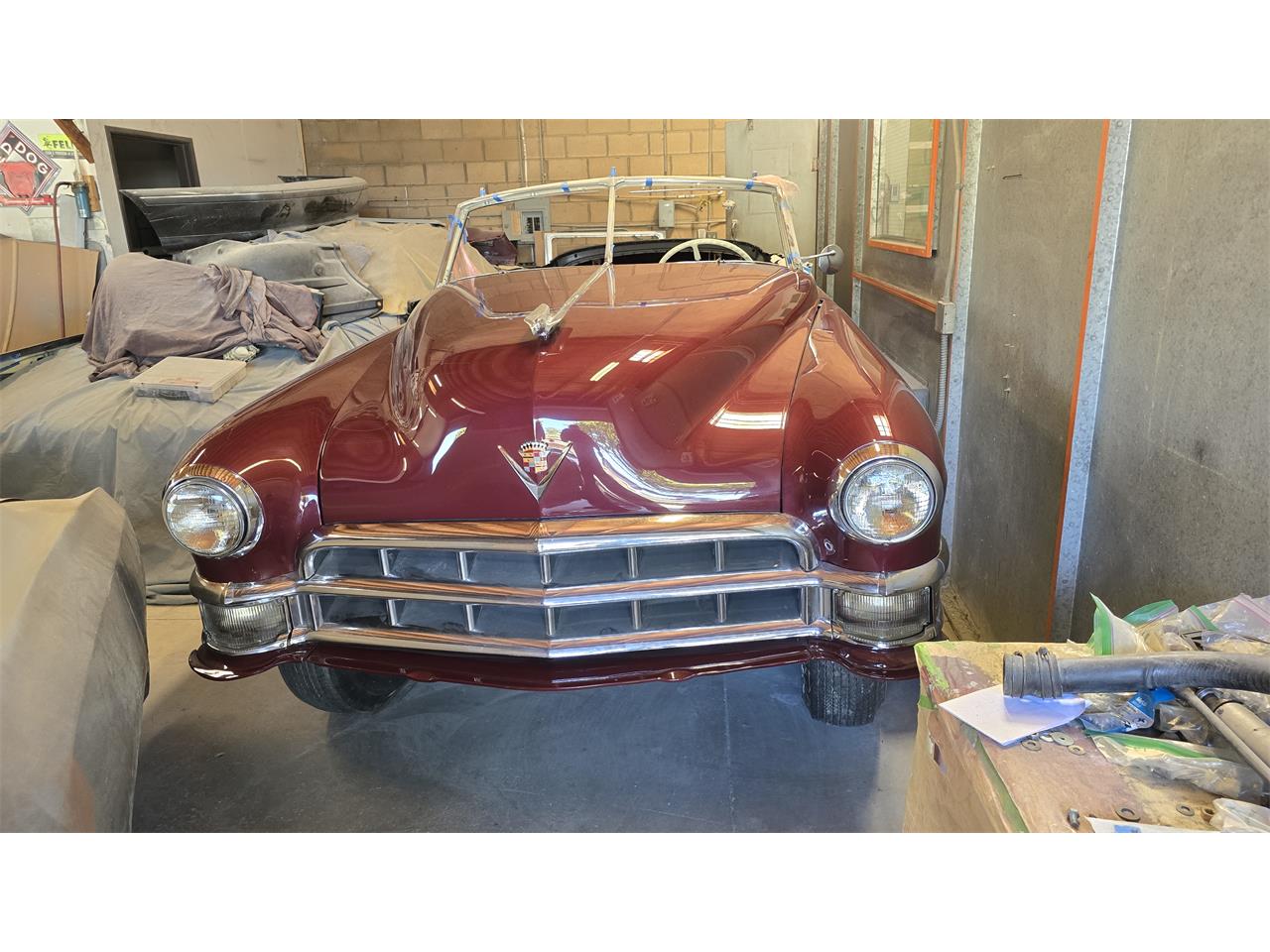 Cadillac-Series-62-1949-Maroon-Tan-2