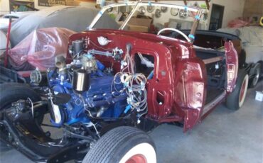 Cadillac-Series-62-1949-Maroon-Tan-5