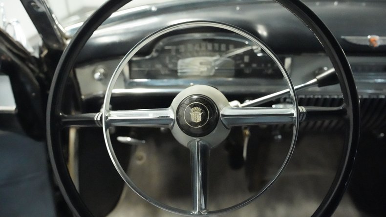 Cadillac-Series-62-1950-Black-Gray-39