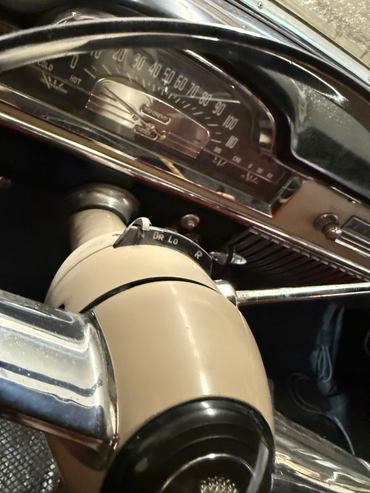 Cadillac-Series-62-1950-Convertible-11