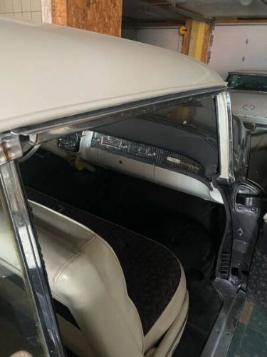 Cadillac-Series-62-1956-GrayWhite-BlackWhite-Leather-38