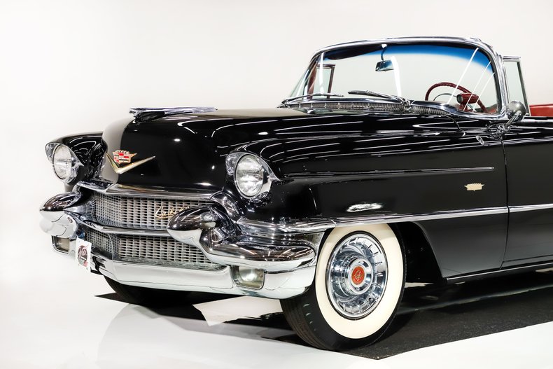 Cadillac-Series-62-1956-Tuxedo-Black-Red-Leather-15