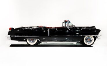Cadillac-Series-62-1956-Tuxedo-Black-Red-Leather-19