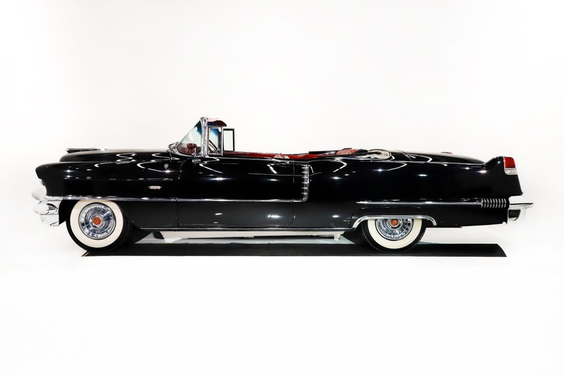 Cadillac-Series-62-1956-Tuxedo-Black-Red-Leather-2