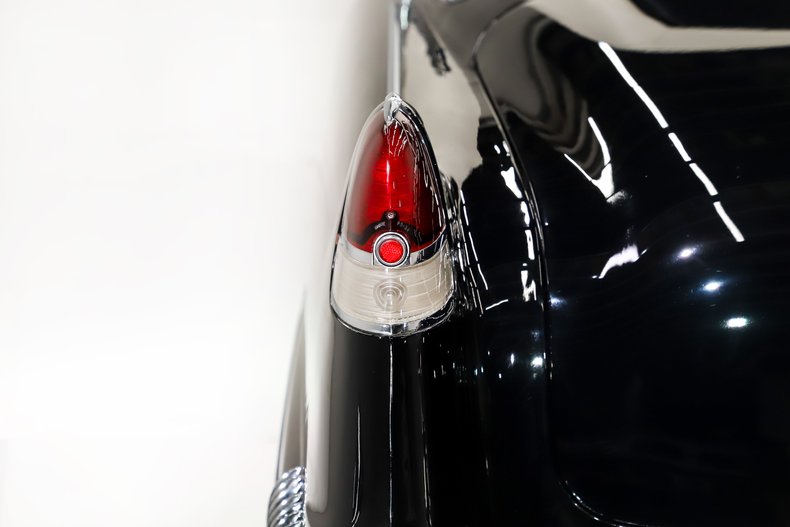 Cadillac-Series-62-1956-Tuxedo-Black-Red-Leather-3