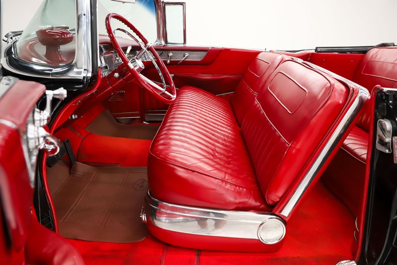 Cadillac-Series-62-1956-Tuxedo-Black-Red-Leather-32