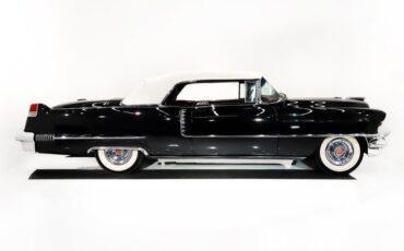 Cadillac-Series-62-1956-Tuxedo-Black-Red-Leather-37