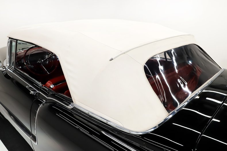 Cadillac-Series-62-1956-Tuxedo-Black-Red-Leather-43