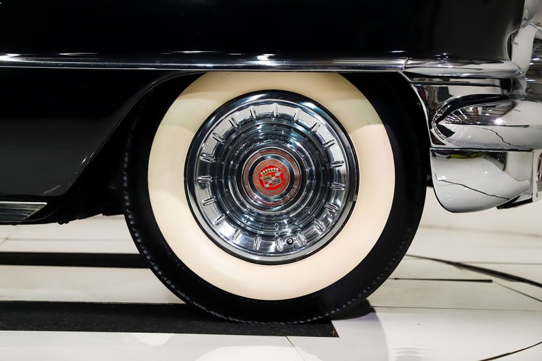 Cadillac-Series-62-1956-Tuxedo-Black-Red-Leather-47