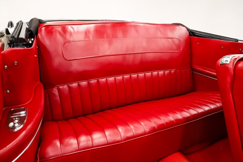 Cadillac-Series-62-1956-Tuxedo-Black-Red-Leather-5
