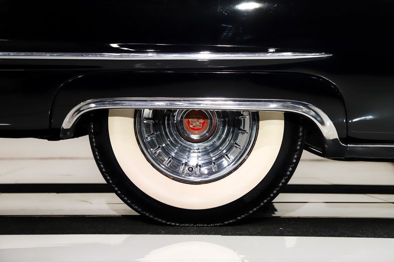 Cadillac-Series-62-1956-Tuxedo-Black-Red-Leather-6