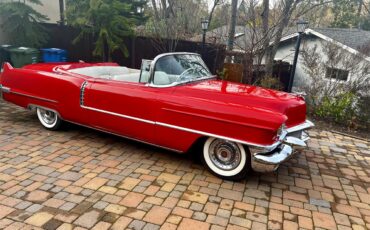 Cadillac-Series-62-1956-red-whitegray-15