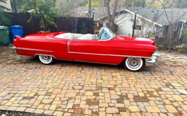 Cadillac-Series-62-1956-red-whitegray-19