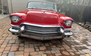 Cadillac-Series-62-1956-red-whitegray-27