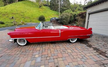 Cadillac-Series-62-1956-red-whitegray-4
